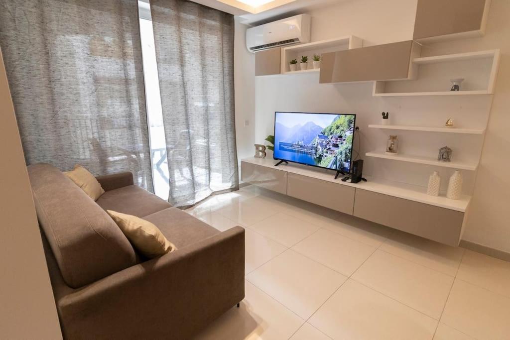 Lovely Modern 1 Bedroom Apartment In San Ġwann Zewnętrze zdjęcie