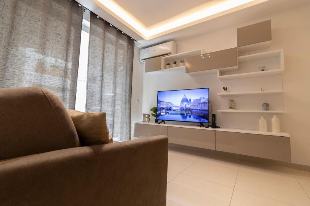 Lovely Modern 1 Bedroom Apartment In San Ġwann Zewnętrze zdjęcie